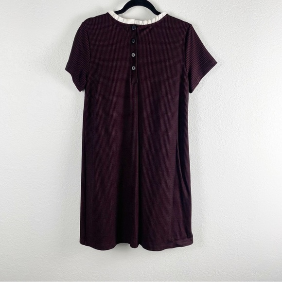 LOFT Ruffle Trim Houndstooth Shift Dress Maroon Black Size 6 Cocktail Work - Picture 3 of 7